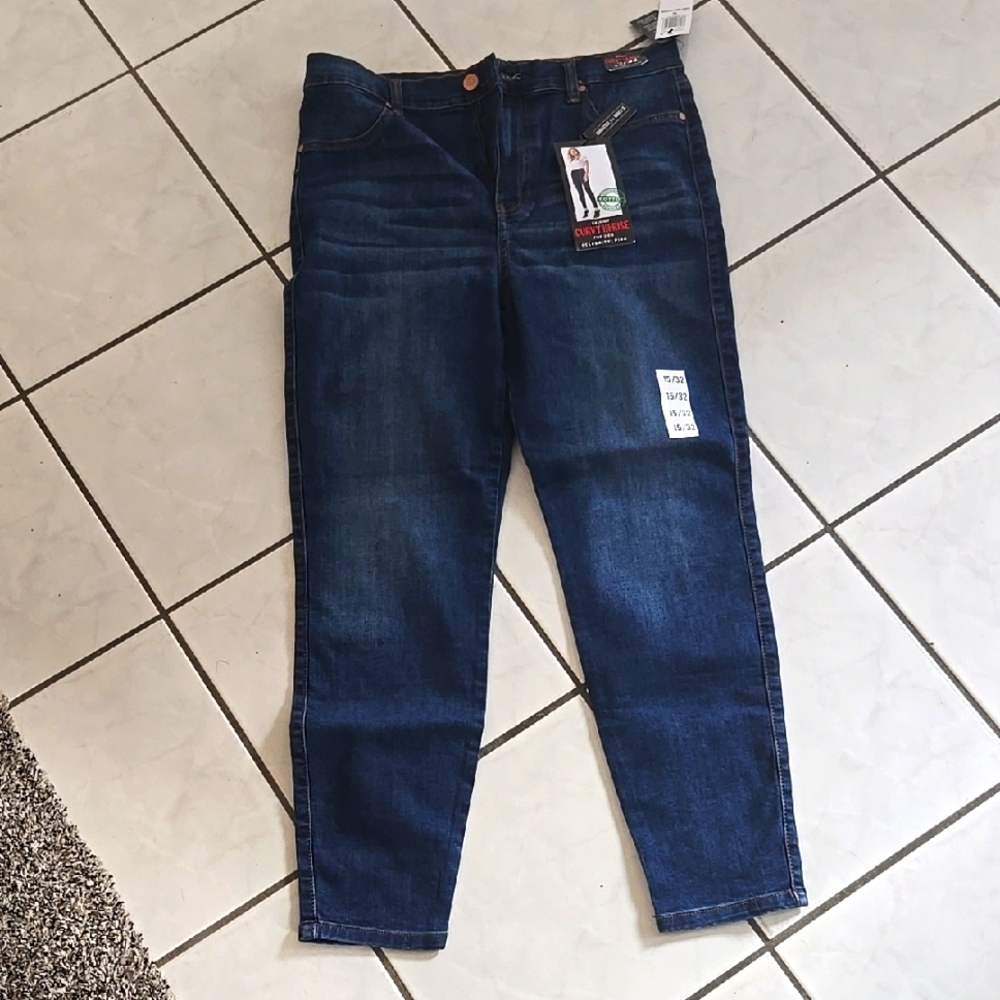 Women's Blue Jeans Size 15/32